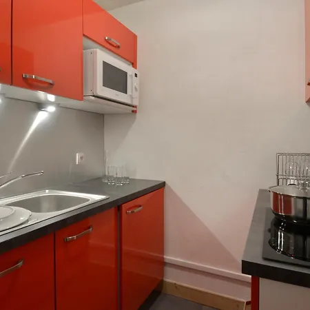 Apartment Renove Proche Des Pistes Avec Balcon - Fr-1-181-1945 *